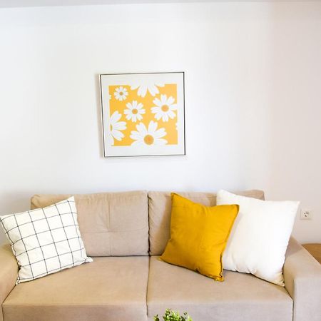Andy'S Plaza Apartment อาเยีย เปลาเยีย ภายนอก รูปภาพ