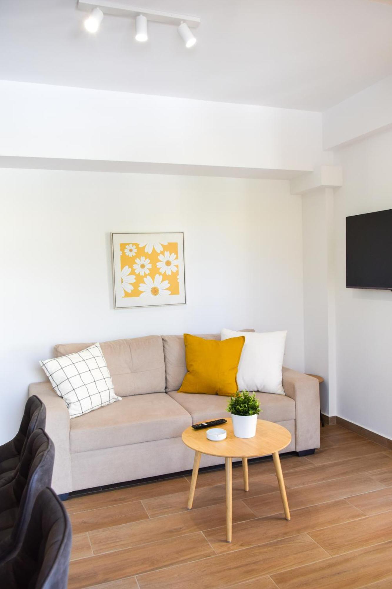Andy'S Plaza Apartment อาเยีย เปลาเยีย ภายนอก รูปภาพ