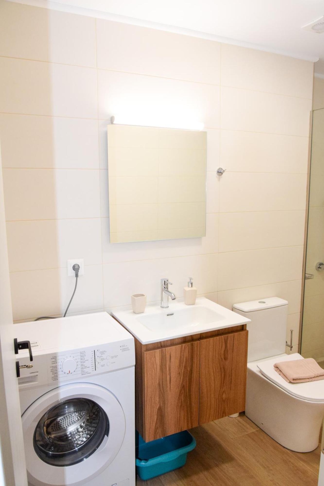Andy'S Plaza Apartment อาเยีย เปลาเยีย ภายนอก รูปภาพ